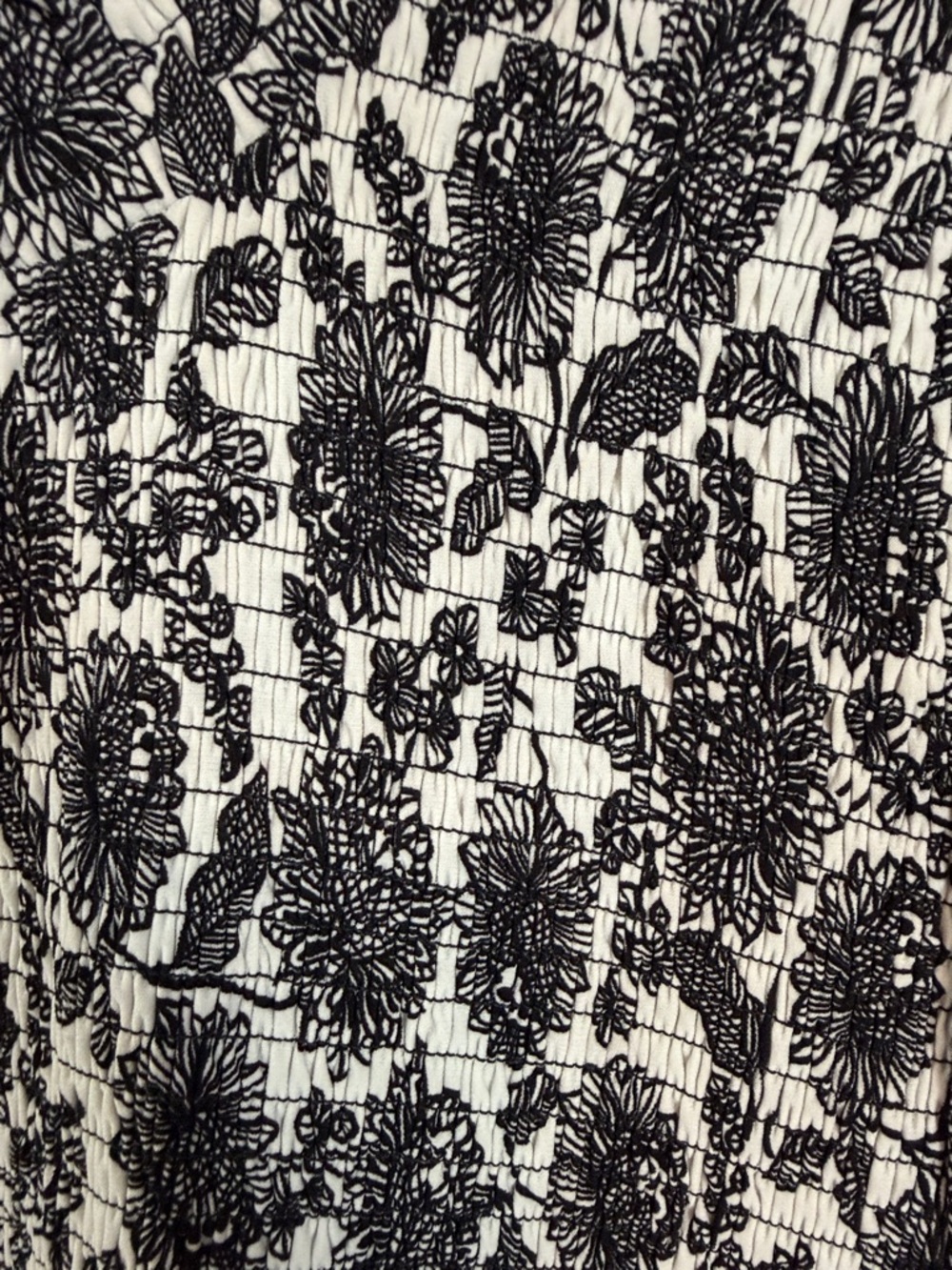 Tommy Hilfiger Black & White Floral Smocked Long-Sleeve Top - Picture 3 of 9